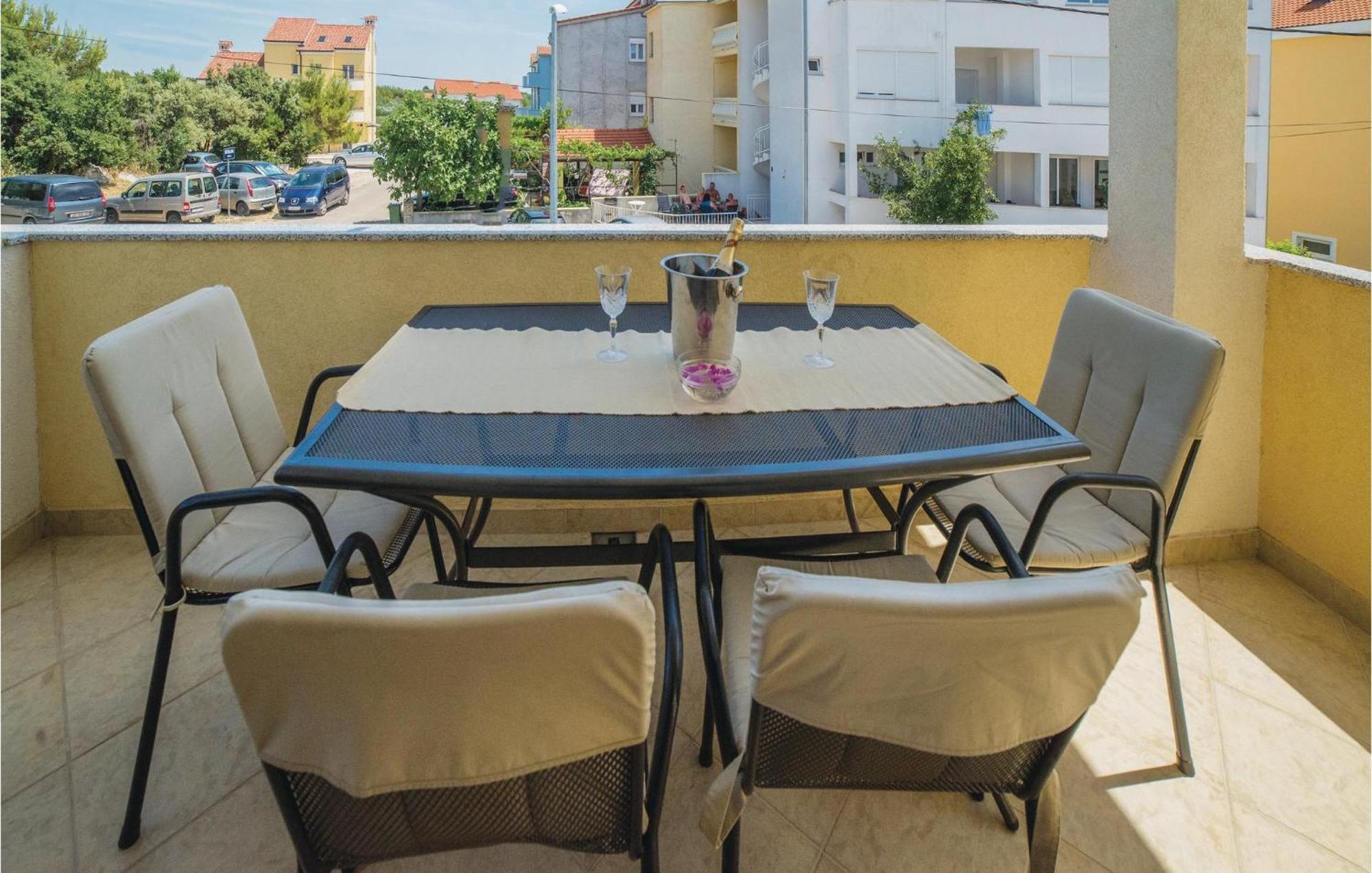 Pet Friendly Apartment In Biograd With Kitchen Biograd Na Moru Luaran gambar