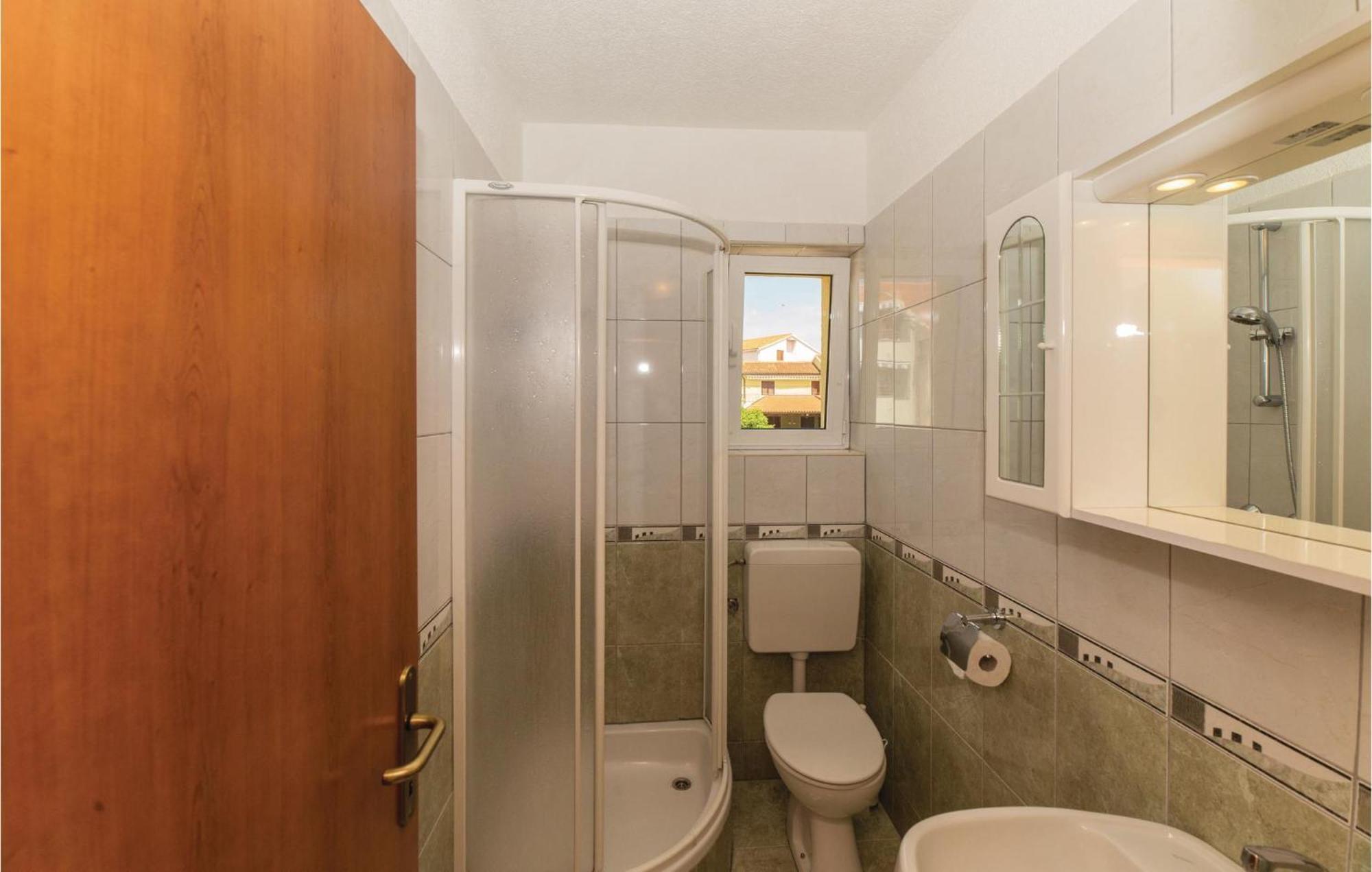 Pet Friendly Apartment In Biograd With Kitchen Biograd Na Moru Luaran gambar