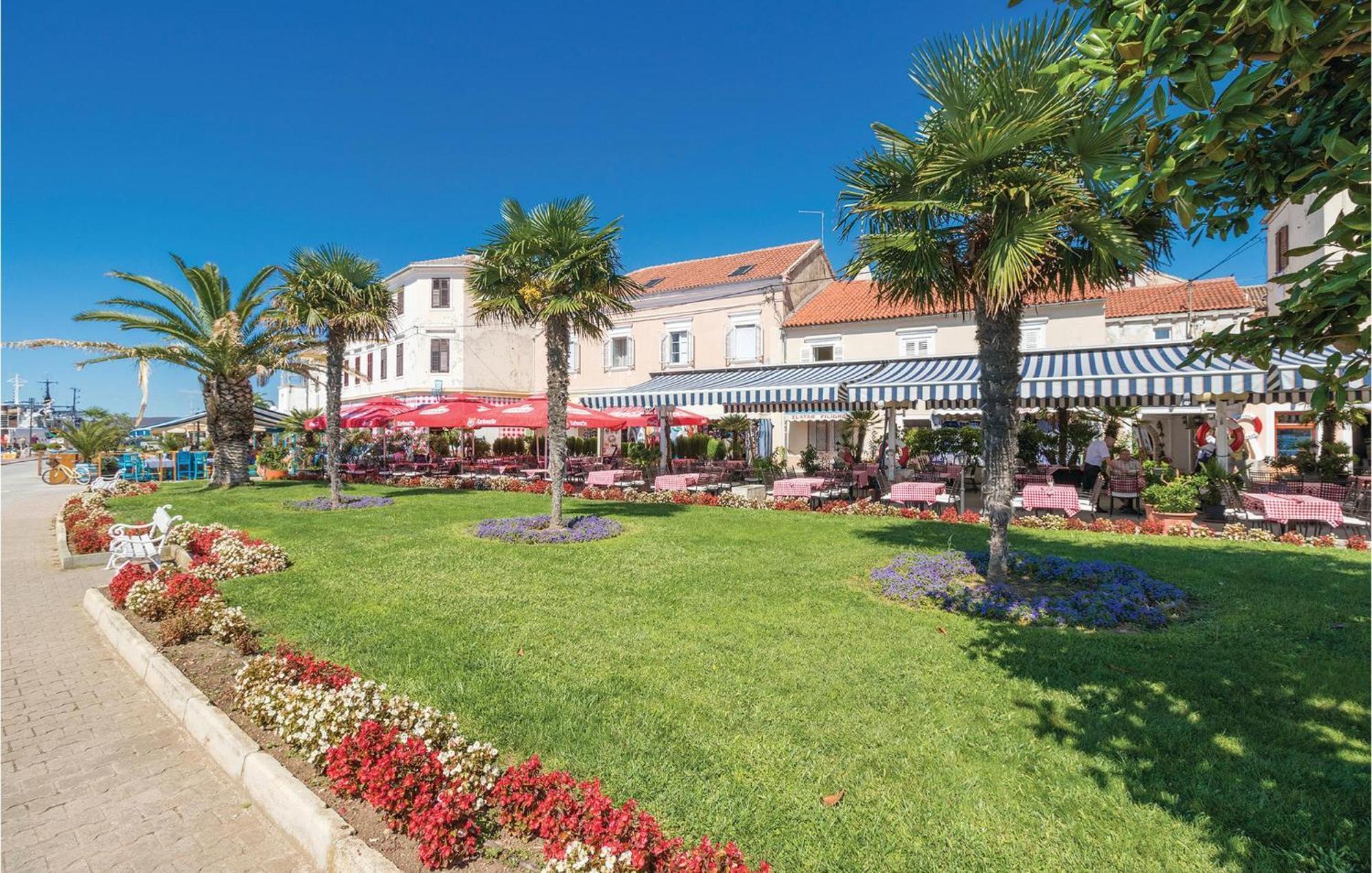 Pet Friendly Apartment In Biograd With Kitchen Biograd Na Moru Luaran gambar